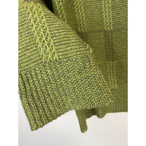 Vintage Towncraft Plus Shetland Wool Green V-Neck Sweater size Medium Knit - Picture 11 of 13